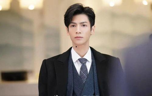 吃瓜娱乐圈罗云熙,瓜田里的娱乐圈新星